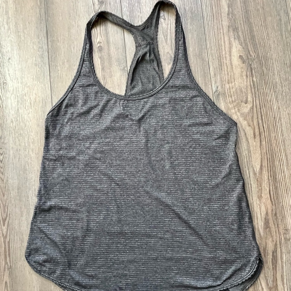 Lululemon tank top M - Picture 6 of 7